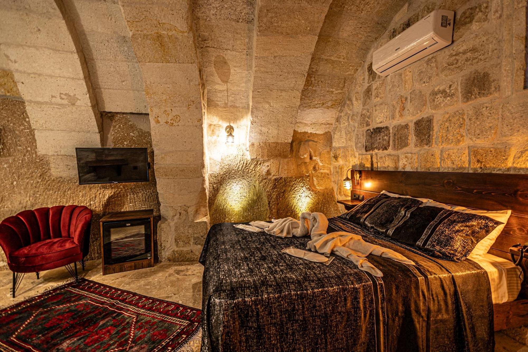 ホテル Zuemruetue Anka Cave ウルギュップ エクステリア 写真